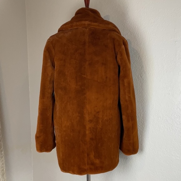 Lulu’s NWT Avante Brown Faux Fur Double Breasted Coat - Picture 9 of 13